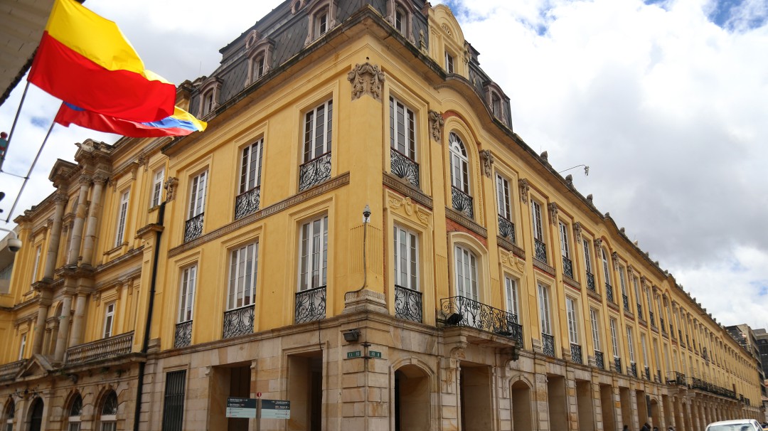 Proponen coalición para evitar llegada de la izquierda a alcaldía de Bogotá