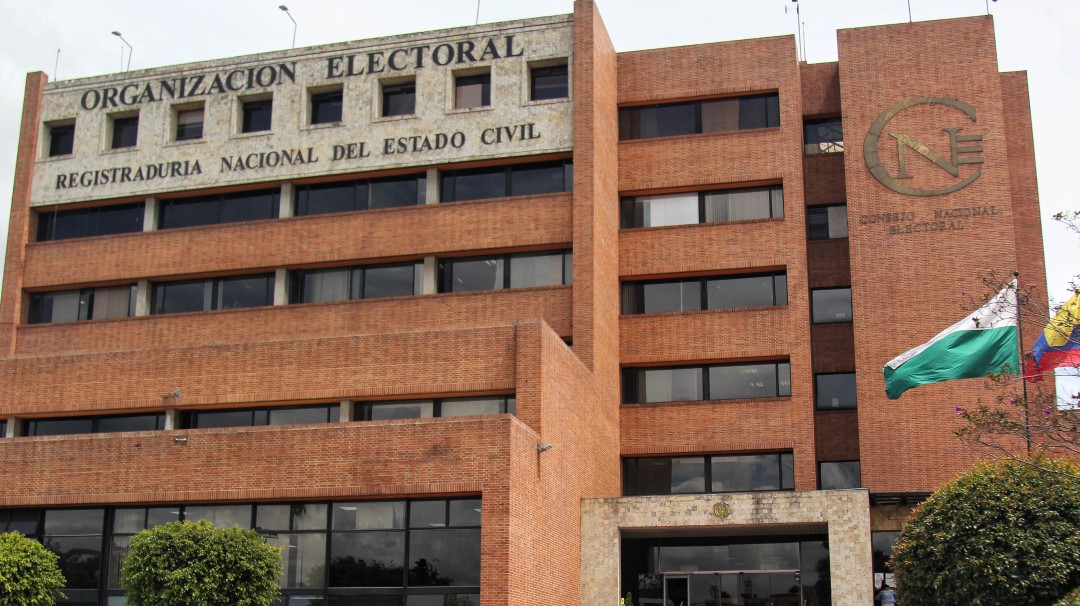 En manos de la Registraduría queda futuro de revocatoria de Peñalosa