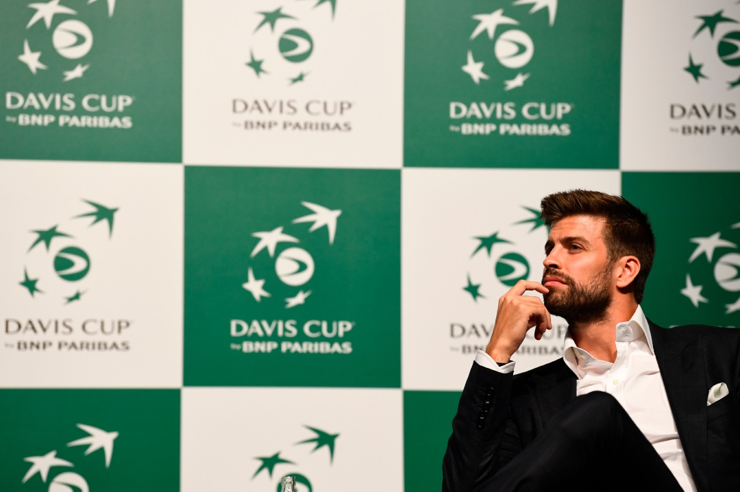 Gerard Piqué sobre Roger Federer: Piqué sobre Federer: "Yo intenté hablar con él pero es difícil"