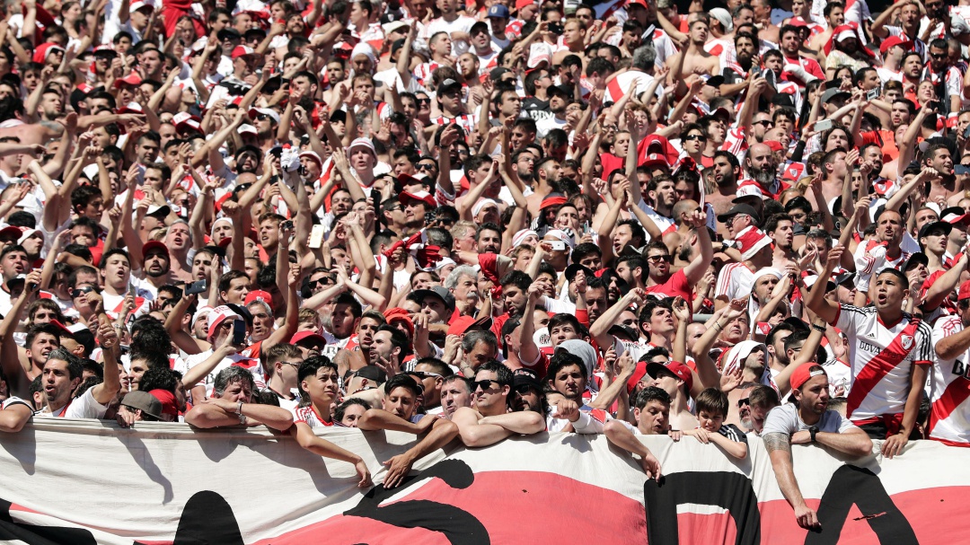 Al menos 29 detenidos por fuertes disturbios antes de la final River-Boca