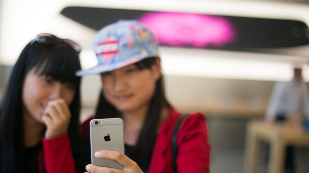 El lujoso celular en occidente que es para los pobres en China
