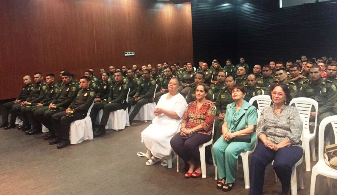 Cincuenta policías de la policía de Cartagena capacitados en neuroeducación: Cincuenta policías de la policía de Cartagena capacitados en neuroeducación