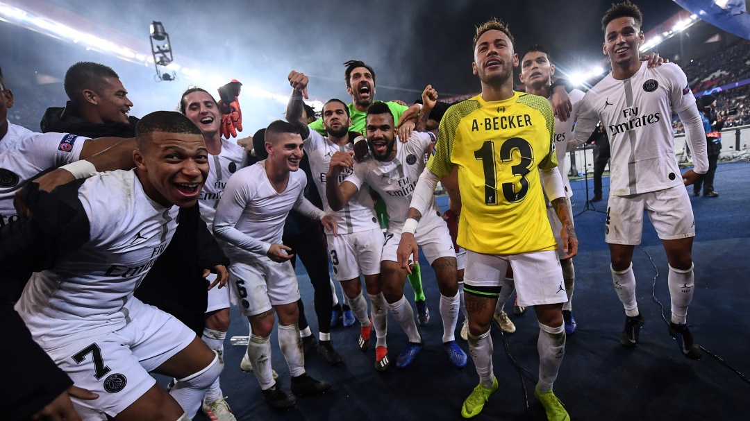 PSG venció al Liverpool y quedó cerca de la clasificación a octavos