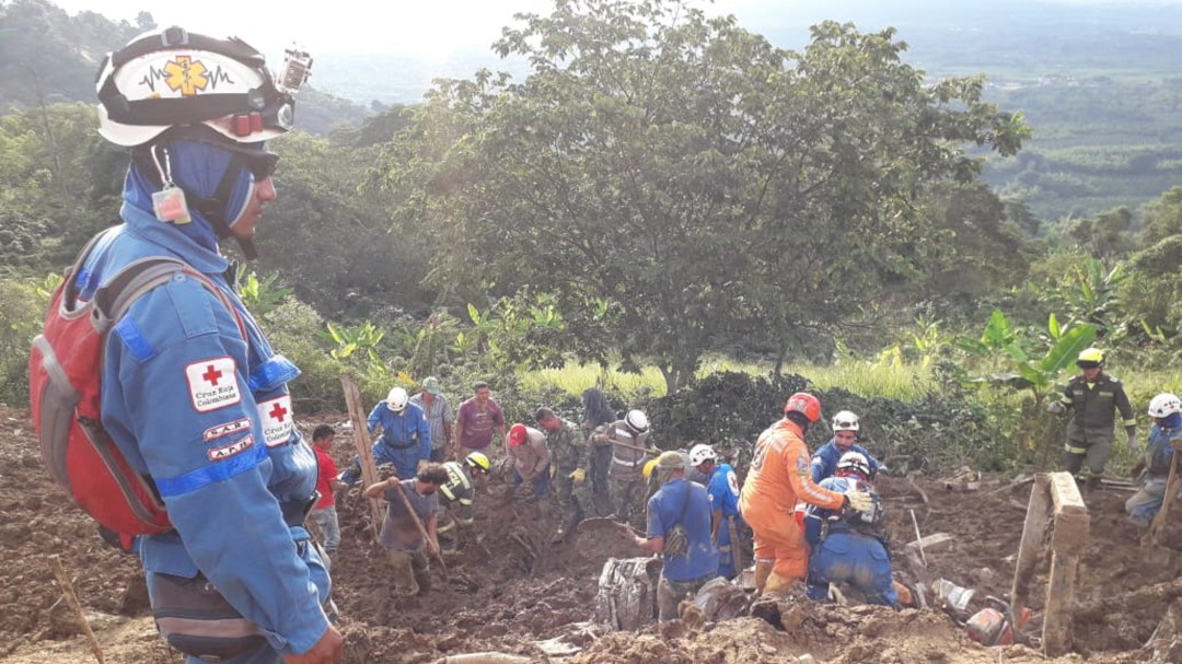 200 rescatistas búsqueda desaparecidos derrumbe Quindío