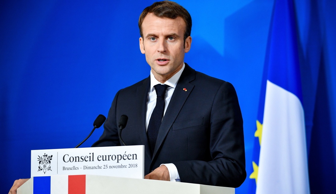 Macron convoca a una reunión después de una jornada de violencia en París