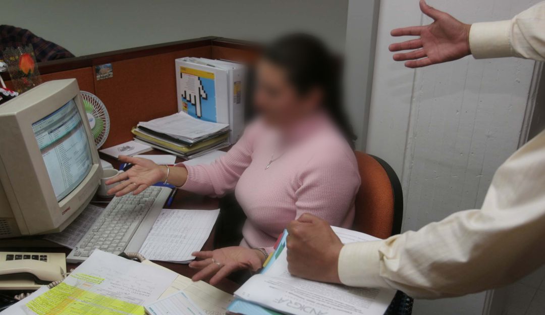 Caso de acoso laborar en MinInterior: Por presunto acoso laboral investigan a director de DDHH de MinInterior
