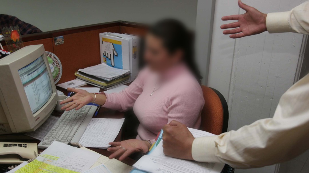 Por presunto acoso laboral investigan a director de DDHH de MinInterior
