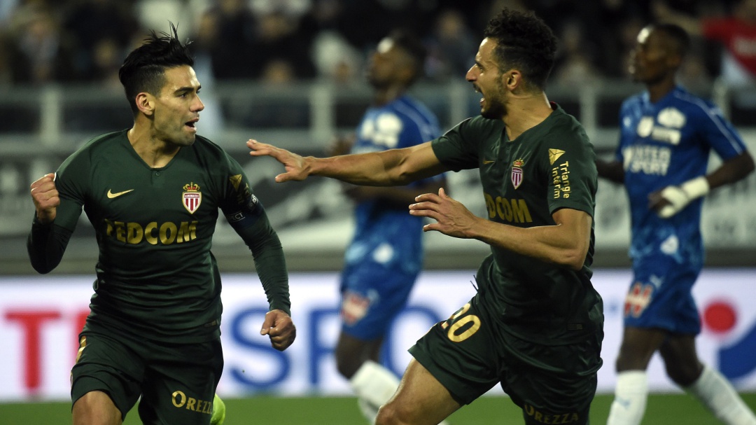 Falcao marcó doblete y sacó al Mónaco de zona de descenso