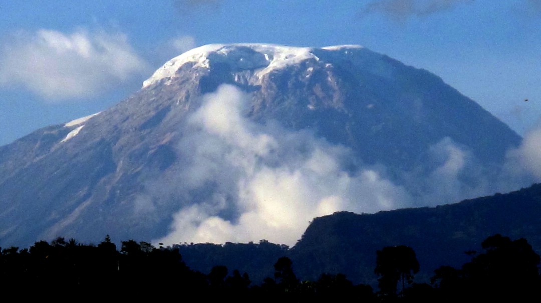 Emprenden búsqueda de montañista italiano en el Nevado del Tolima