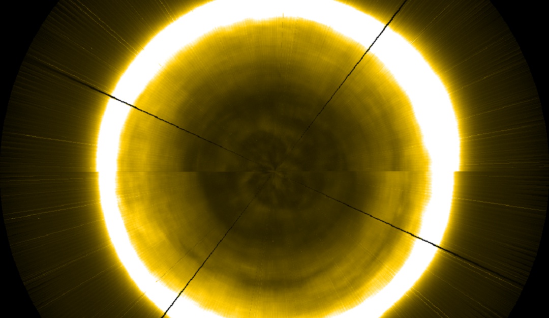 Una vista artificial Proba-2 del polo norte solar.