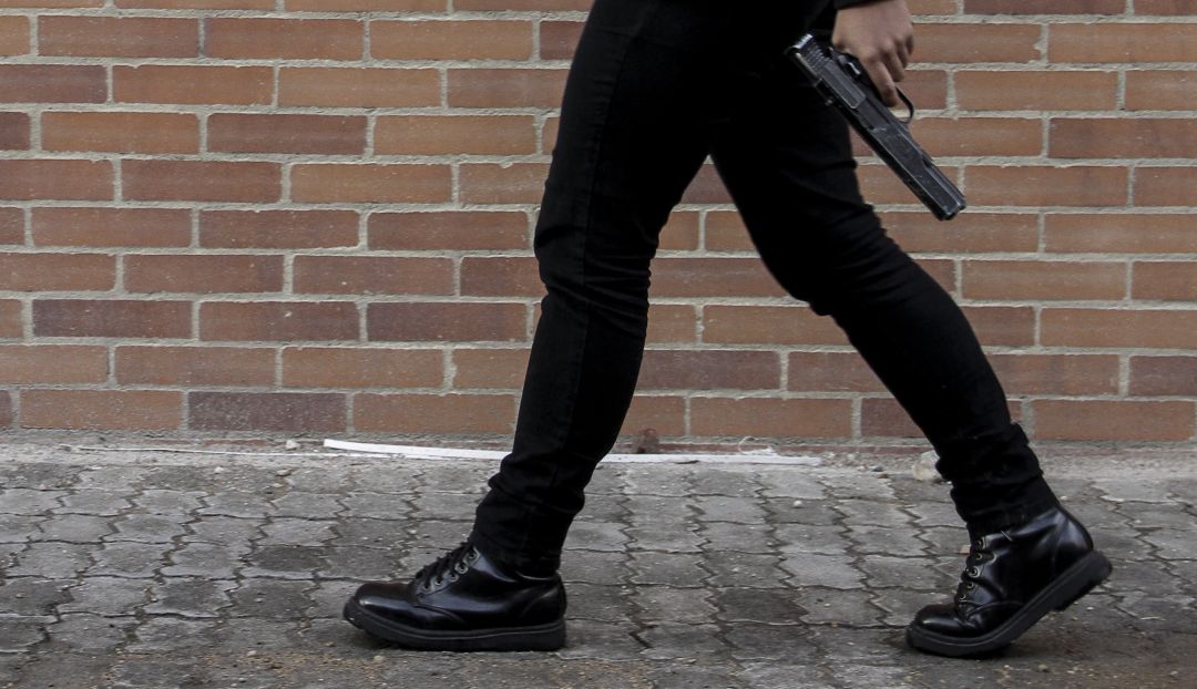 Video: Una pareja hurta zapatos de un almacén Bucaramanga