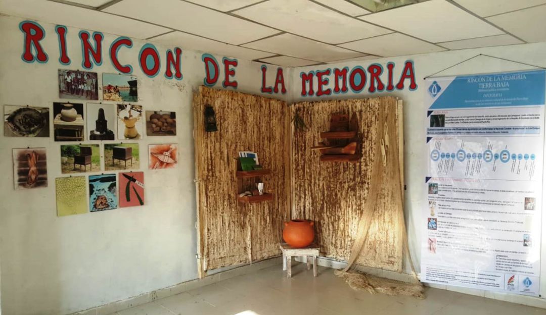 Un rincón lleno de memoria en la Biblioteca de Tierra Baja de Cartagena: Un rincón lleno de memoria en la Biblioteca de Tierra Baja de Cartagena