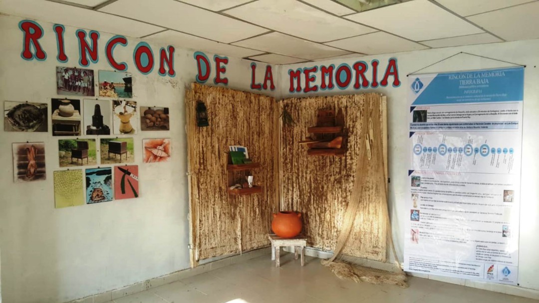 Un rincón lleno de memoria en la Biblioteca de Tierra Baja de Cartagena