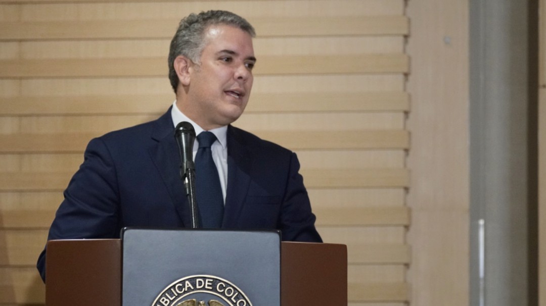 Sería irresponsable ofrecer más a los estudiantes: Duque