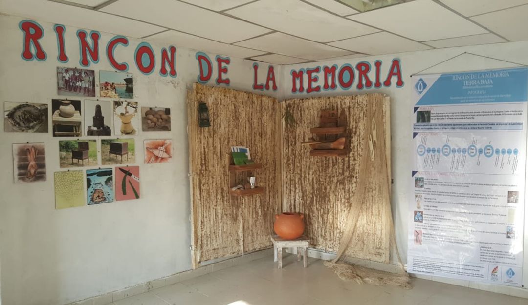 Un rincón lleno de memoria en la Biblioteca de Tierra Baja: Un rincón lleno de memoria en la Biblioteca de Tierra Baja
