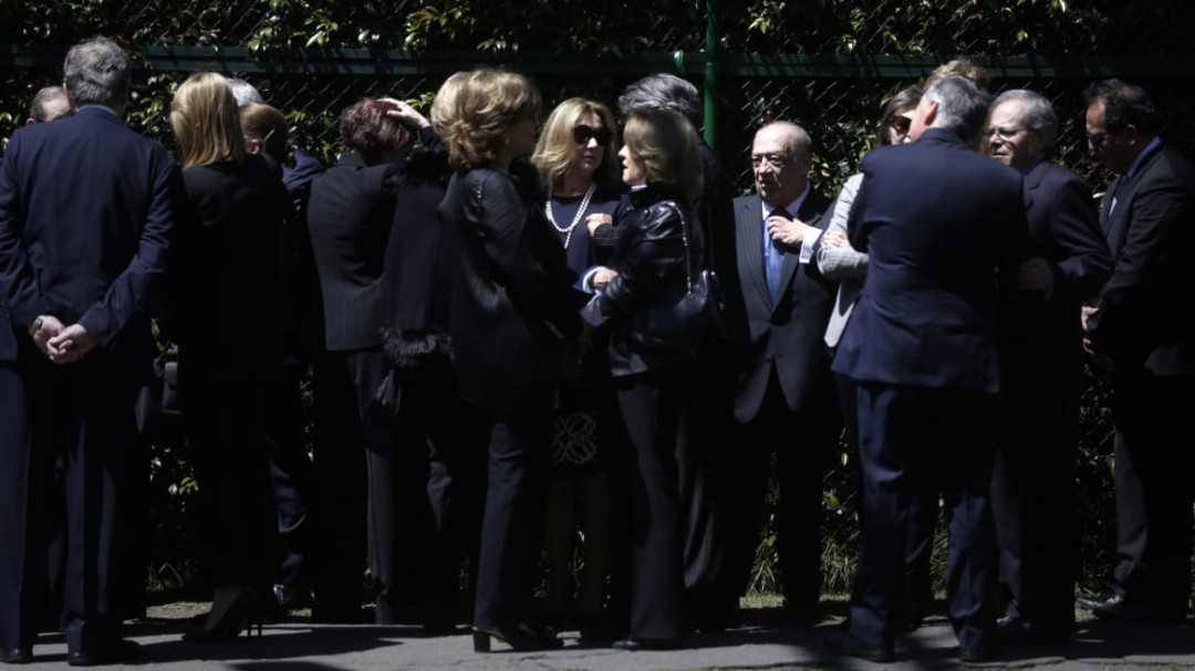Exequias de Belisario Betancur reúnen a personalidades en Gimnasio Moderno