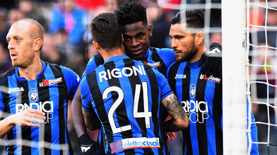 Duván Zapata, triplete ante Udinese y goleador histórico en Italia