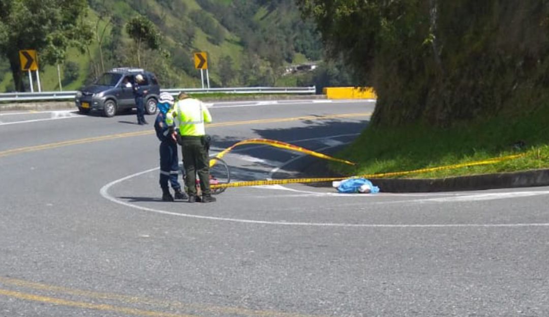 Ciclista falleció en la via a Bogotá: Ciclista murió en la vía a Sabinas
