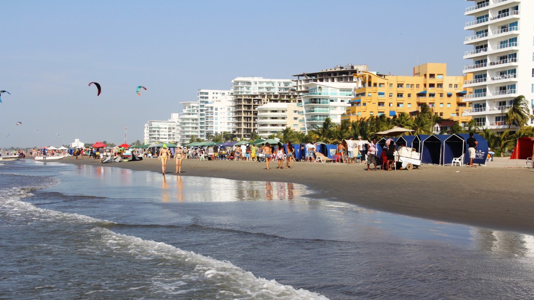 Seis centros de atención al turista y locales en Cartagena para vacaciones