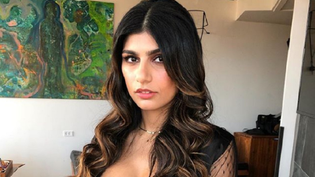 ¡Llegó navidad! Así es el nuevo calendario 2019 de Mia Khalifa
