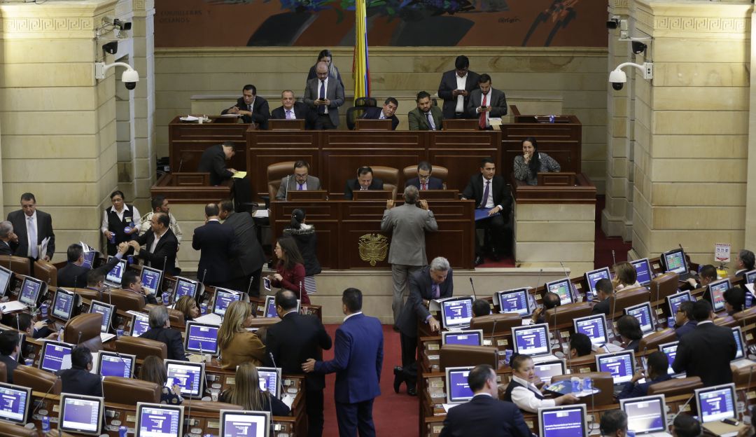 Diálogos de paz: Congreso dejó abierta la puerta para diálogo con ELN