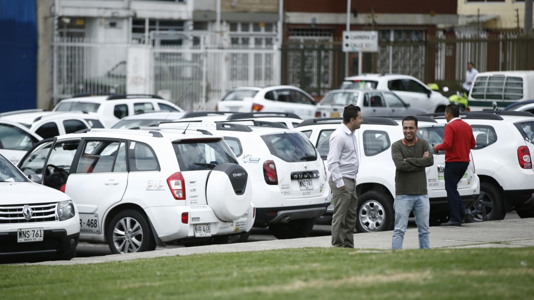 Gobierno reitera que servicio de transporte con Uber es ilegal