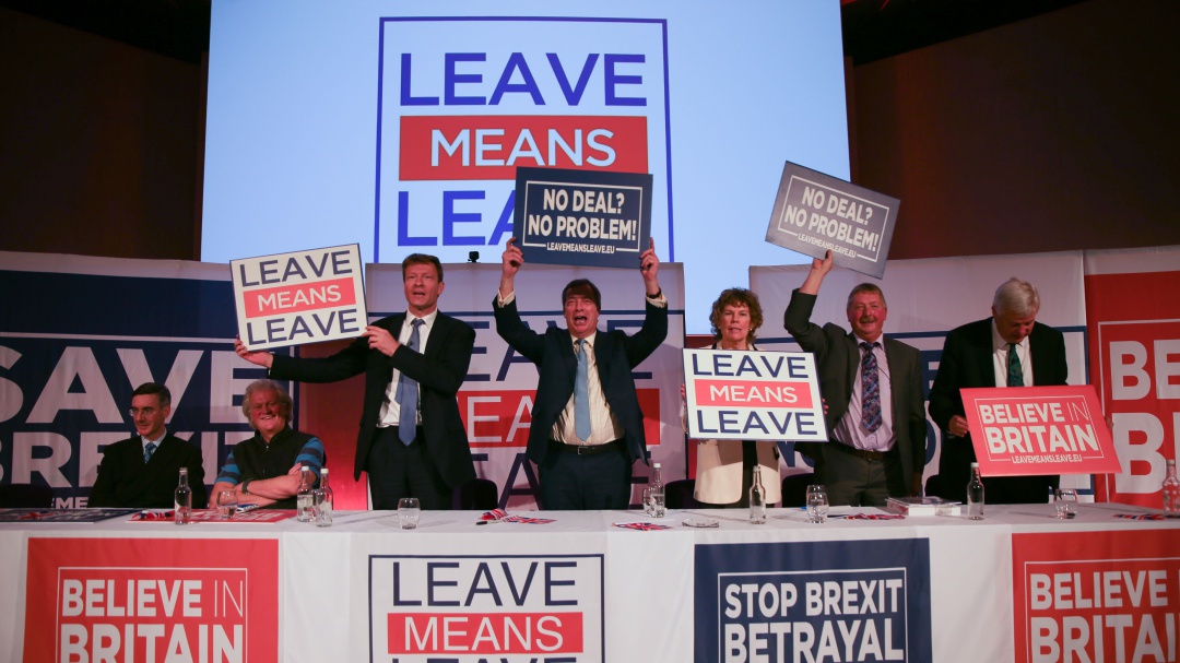 Aumenta presión en Reino Unido para un segundo referéndum del "brexit"