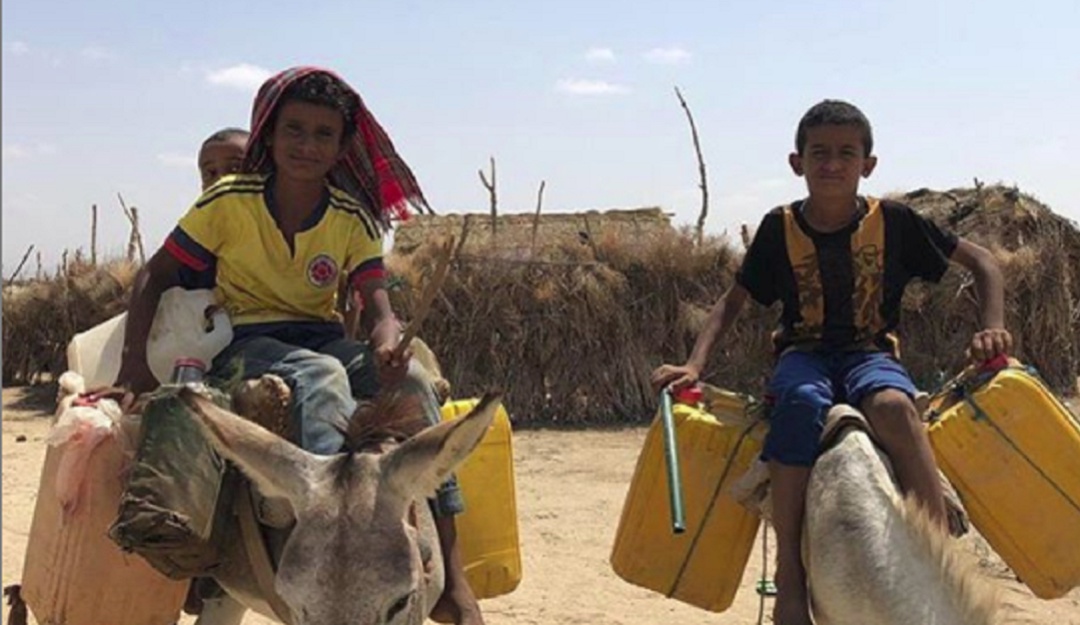 Crisis en Yemen camiseta de Colombia: Un niño con camiseta de Colombia refleja la crisis en Yemen