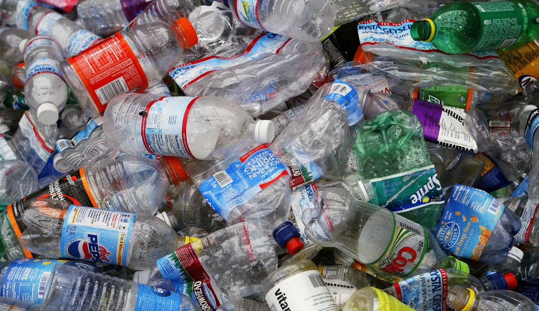 Plástico: Unión Europea acordó prohibir plásticos de un solo uso