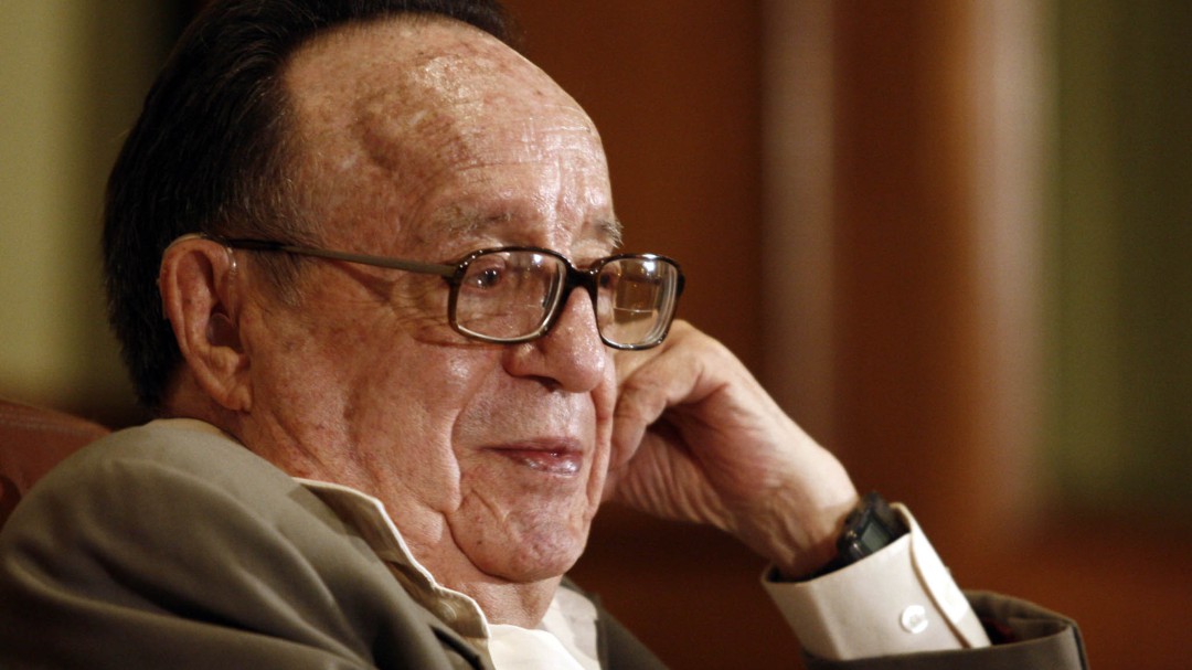 Seguidores culpan a Florinda Meza por mal estado de tumba de 'Chespirito'