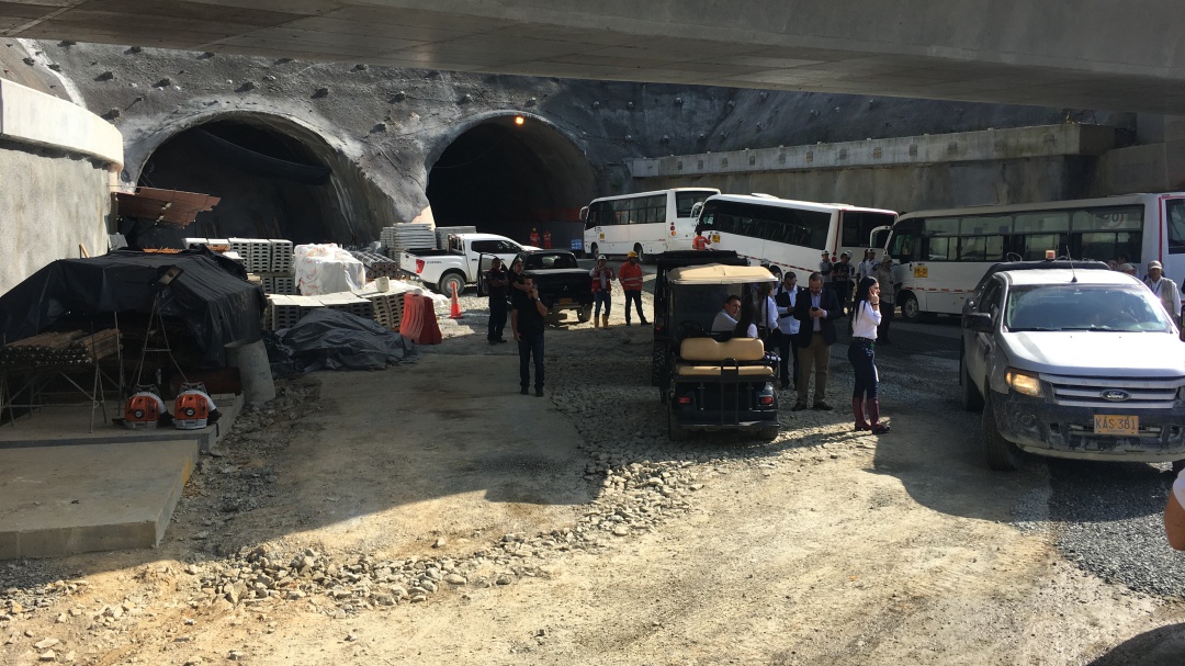 Presidente Duque inspeccionó obras del Túnel de Oriente