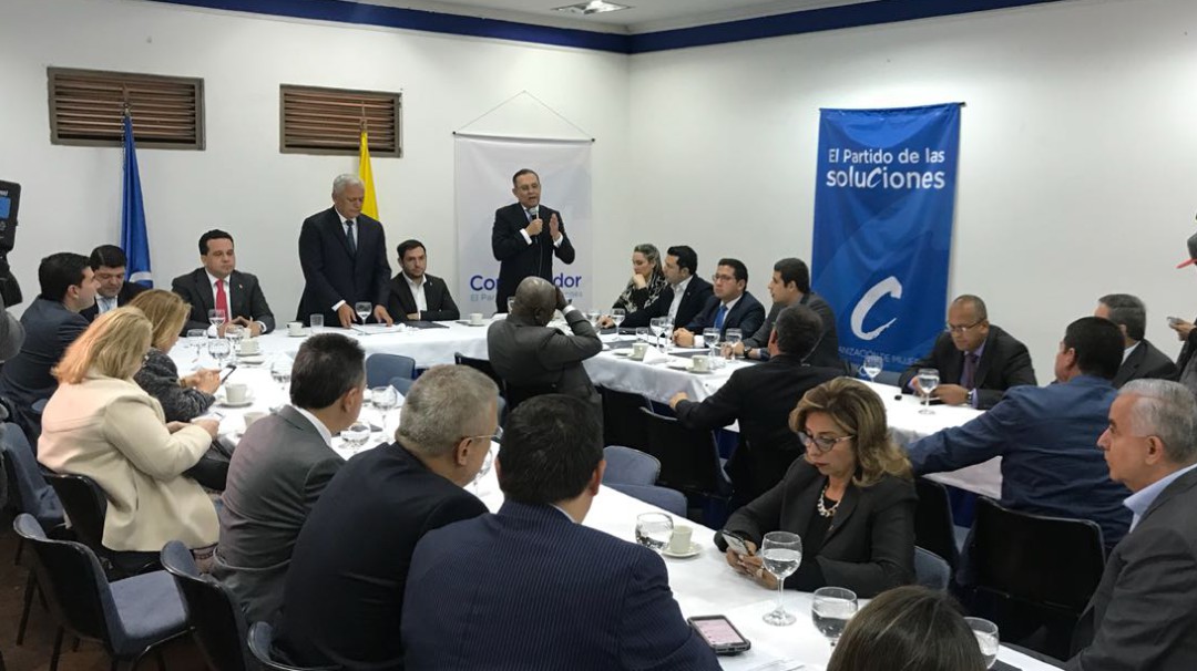 "El aumento del salario es positivo para el país": Conservadores