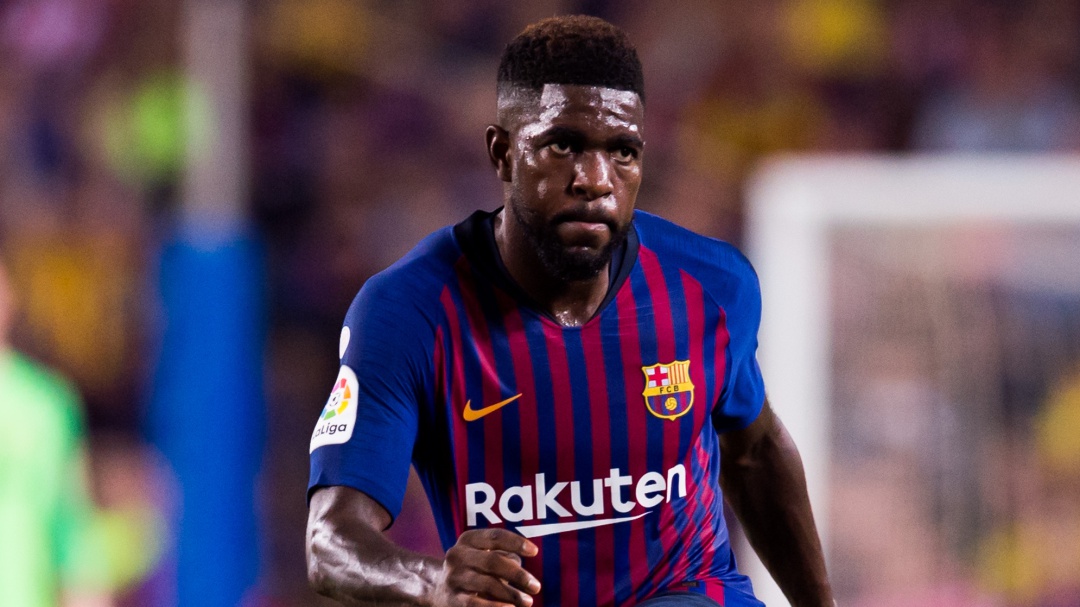 Umtiti no se someterá a cirugía y seguirá con su tratamiento en Doha