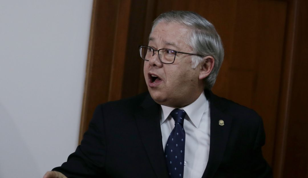 Juicio por falsos testigos: Barceló desmiente trino de Álvaro Uribe