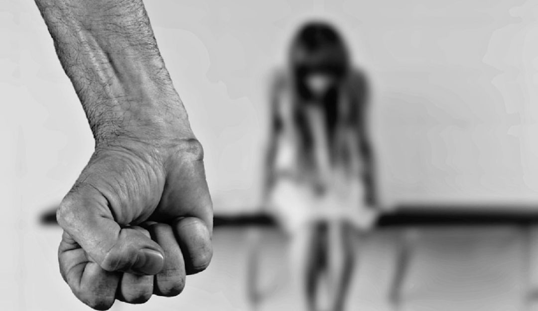 Una mujer fue herida por su excompañero sentimental