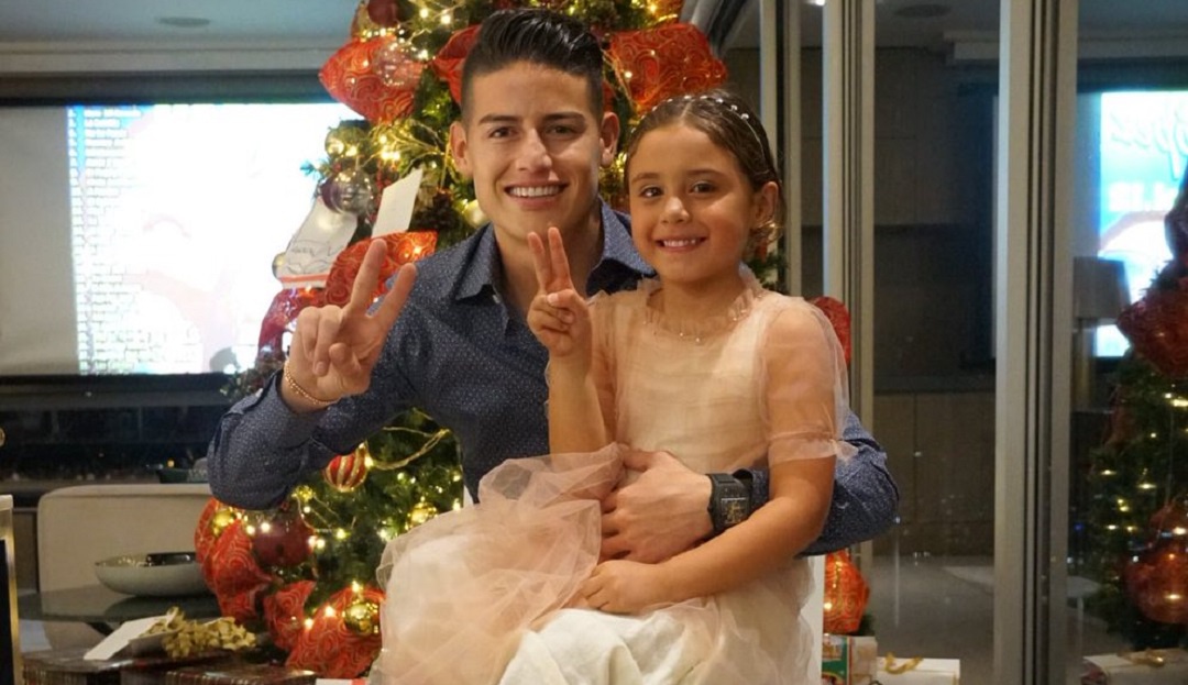 Regalo que le dieron a la hija de James causó malestar en redes sociales