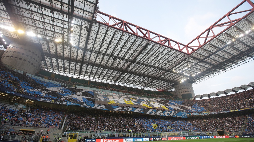Inter jugará dos partidos a puerta cerrada por racismo