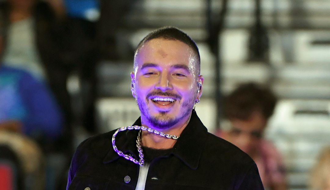 CAmbio de look de J Balvin.: J Balvin despide el año con nuevo cambio de look