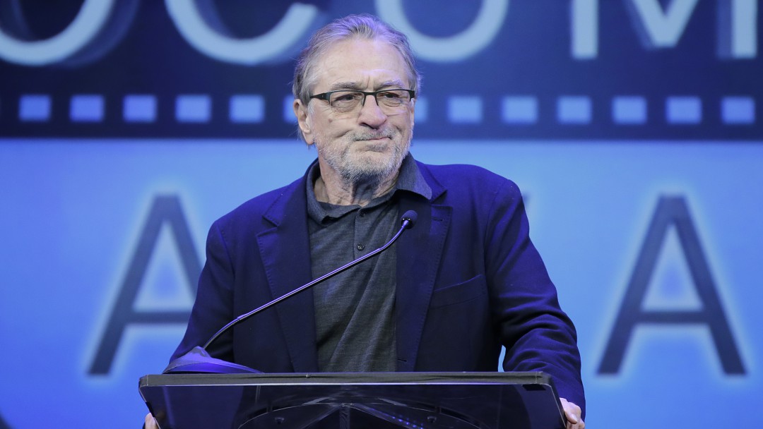 Asesinan por error a Robert De Niro en el Día de los Inocentes