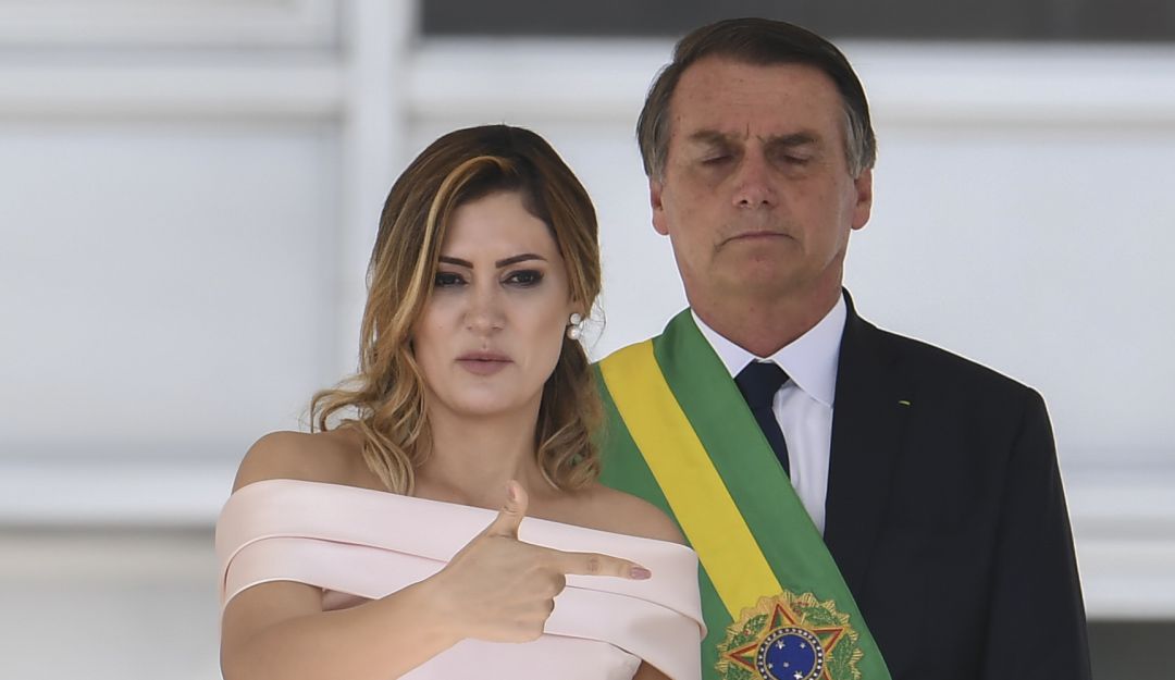Discurso señas Michelle Bolsonaro: ¡Atrás los protocolos! Michelle Bolsonaro y su discurso en lengua de señas