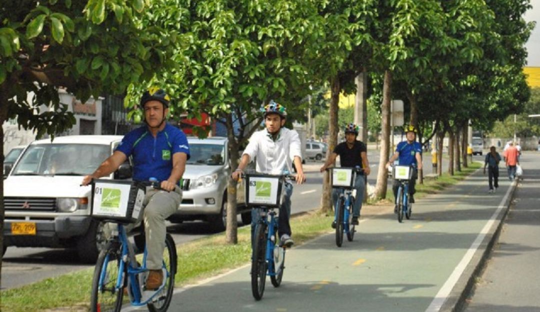 “Las ciclorrutas en Medellín se convirtieron en parqueaderos”: ciclistas