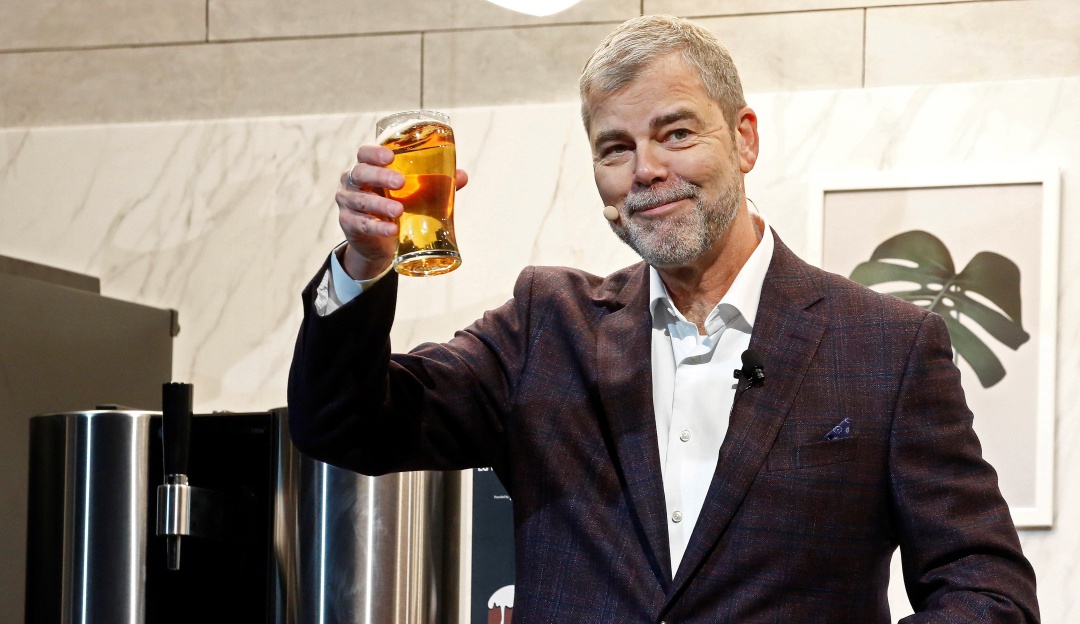 CES 2019 Maquina de Cerveza LG: ¿Cerveza en casa usando cápsulas?