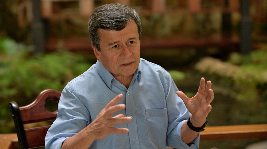 Pablo Beltrán: Proceso de paz con el Eln se reactivará sí Uribe da el guiño