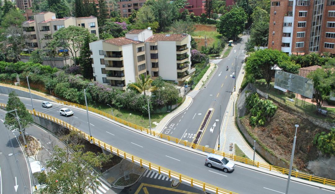 DELINCUENTES VECINOS, ALCALDE, EMPRESARIOS, MEDELLÍN, RESECO, FICALÍA: Otros delincuentes han sido vecinos de funcionarios y empresarios