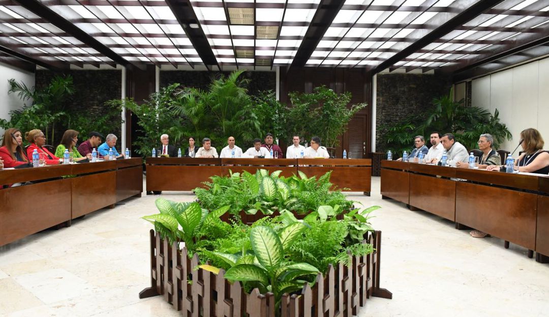 Eln diálogos Eln Eln insiste en un cese al fuego bilateral con el Gobierno