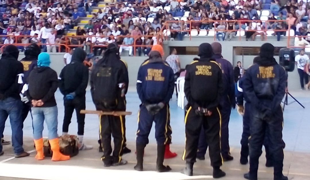 En desórdenes terminó asamblea en Uniatlántico: En desórdenes terminó asamblea en Uniatlántico