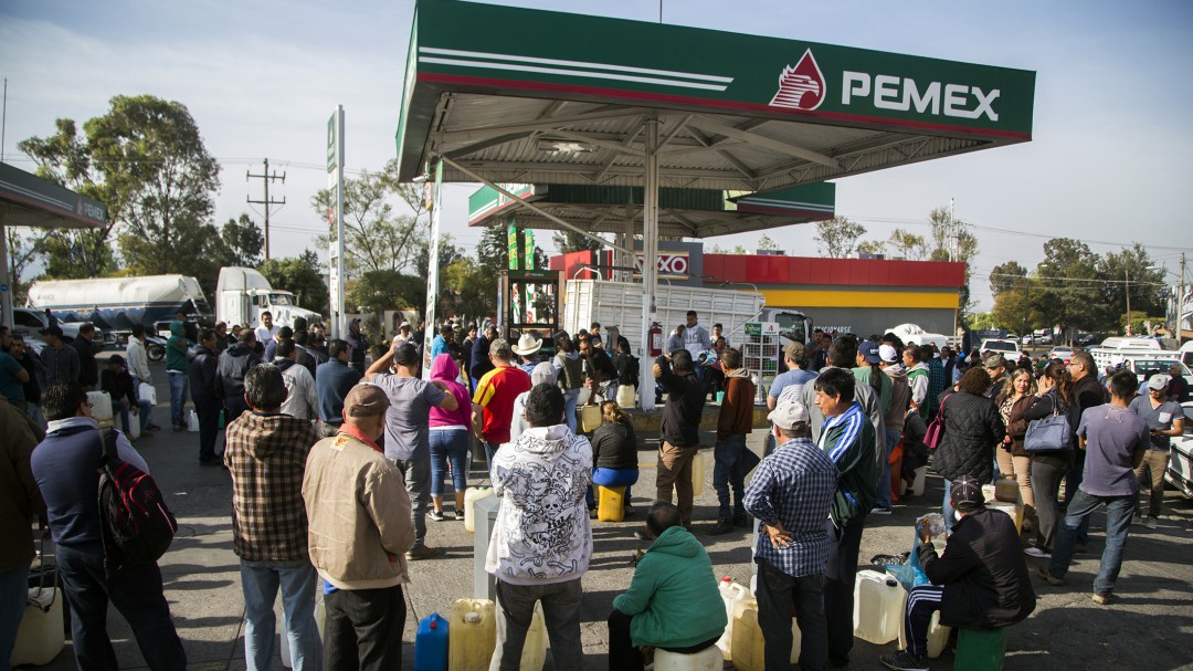 México mantiene estrategia contra robo de gasolina