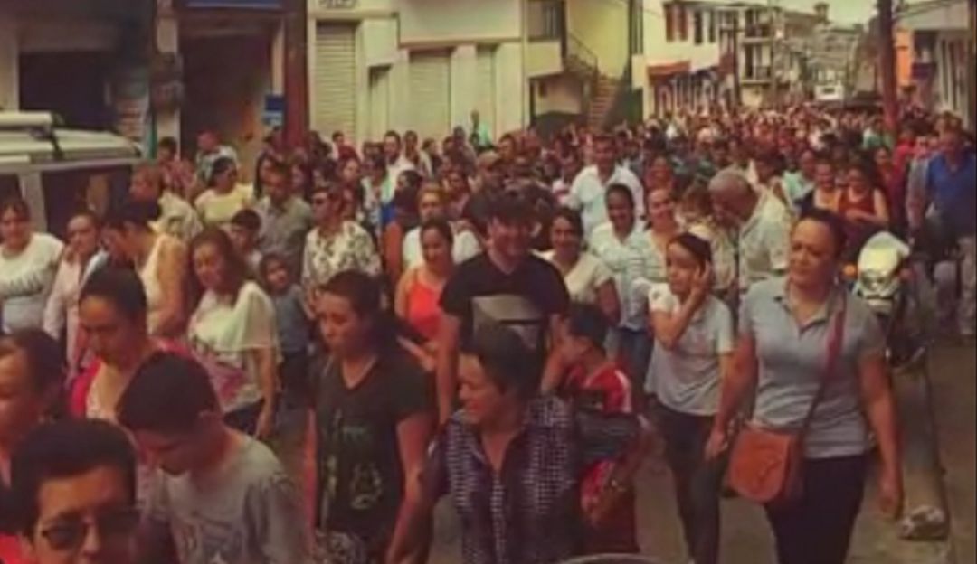 Marcha en Samaná contra aumento en tarifas del agua