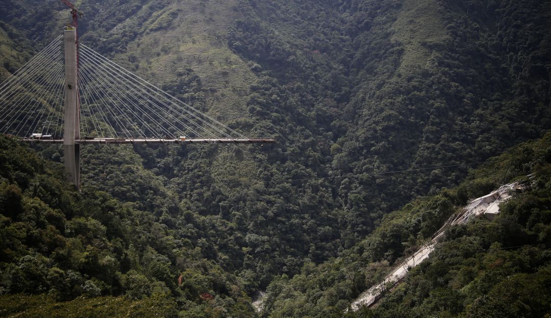 Puente Chirajara: Errores de diseño: hipótesis tras colapso del puente Chirajara