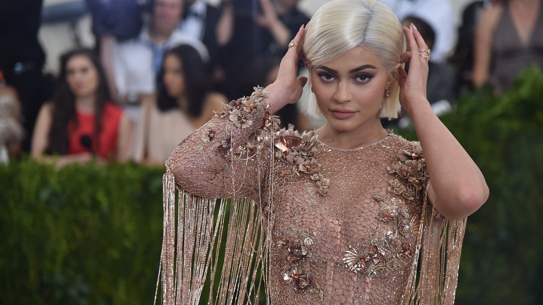 Kylie Jenner se burla del huevo que le quitó el reinado en Instagram